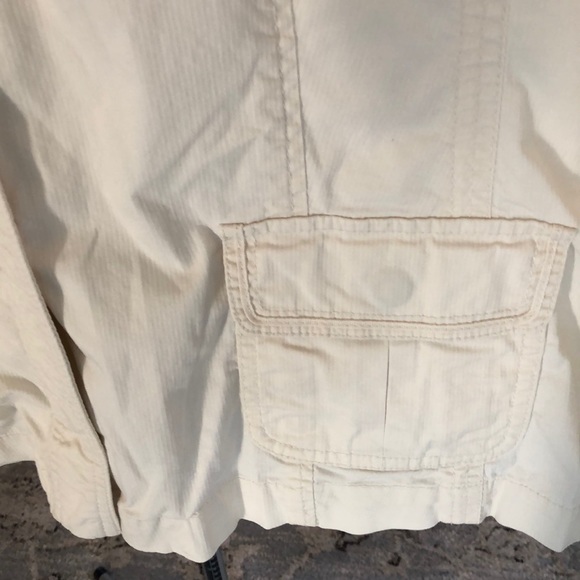 CHICOS CREAM COLOR LIGHT WEIGHT JACKET - Picture 4 of 5